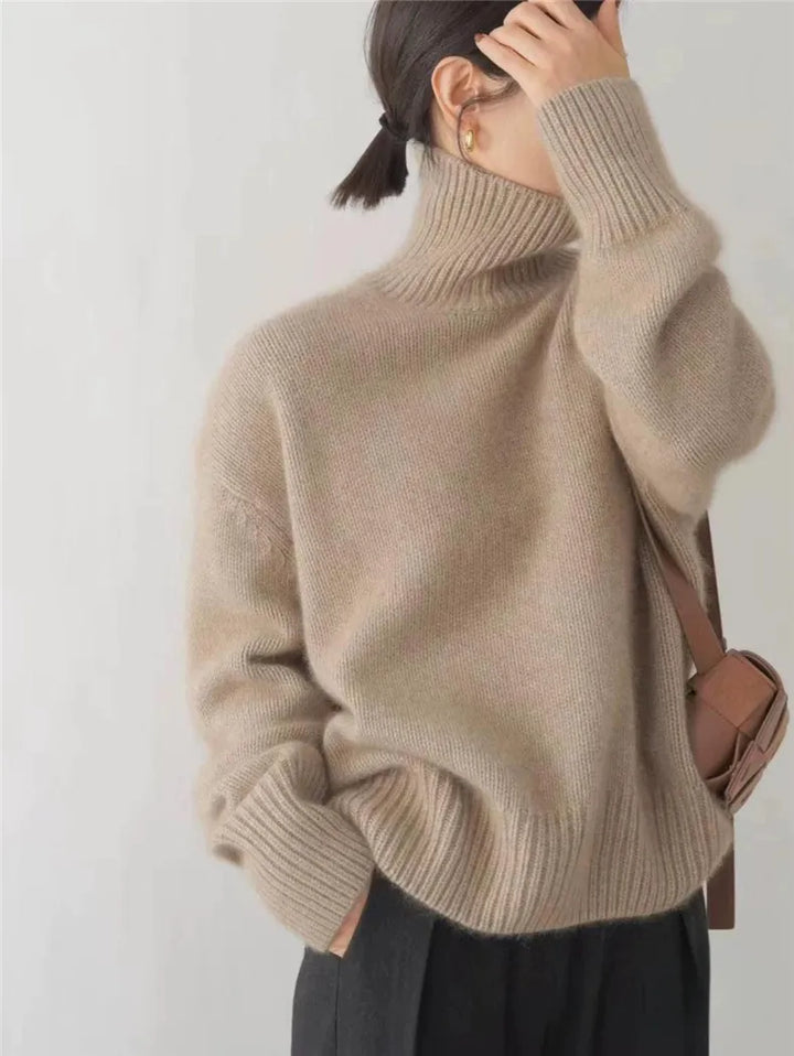 Alma – Pulover din Cashmere cu Guler Rulou