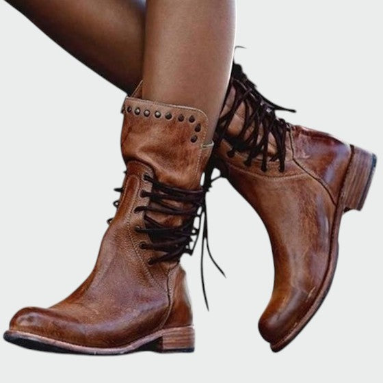 Alma – Botine vintage cu șireturi